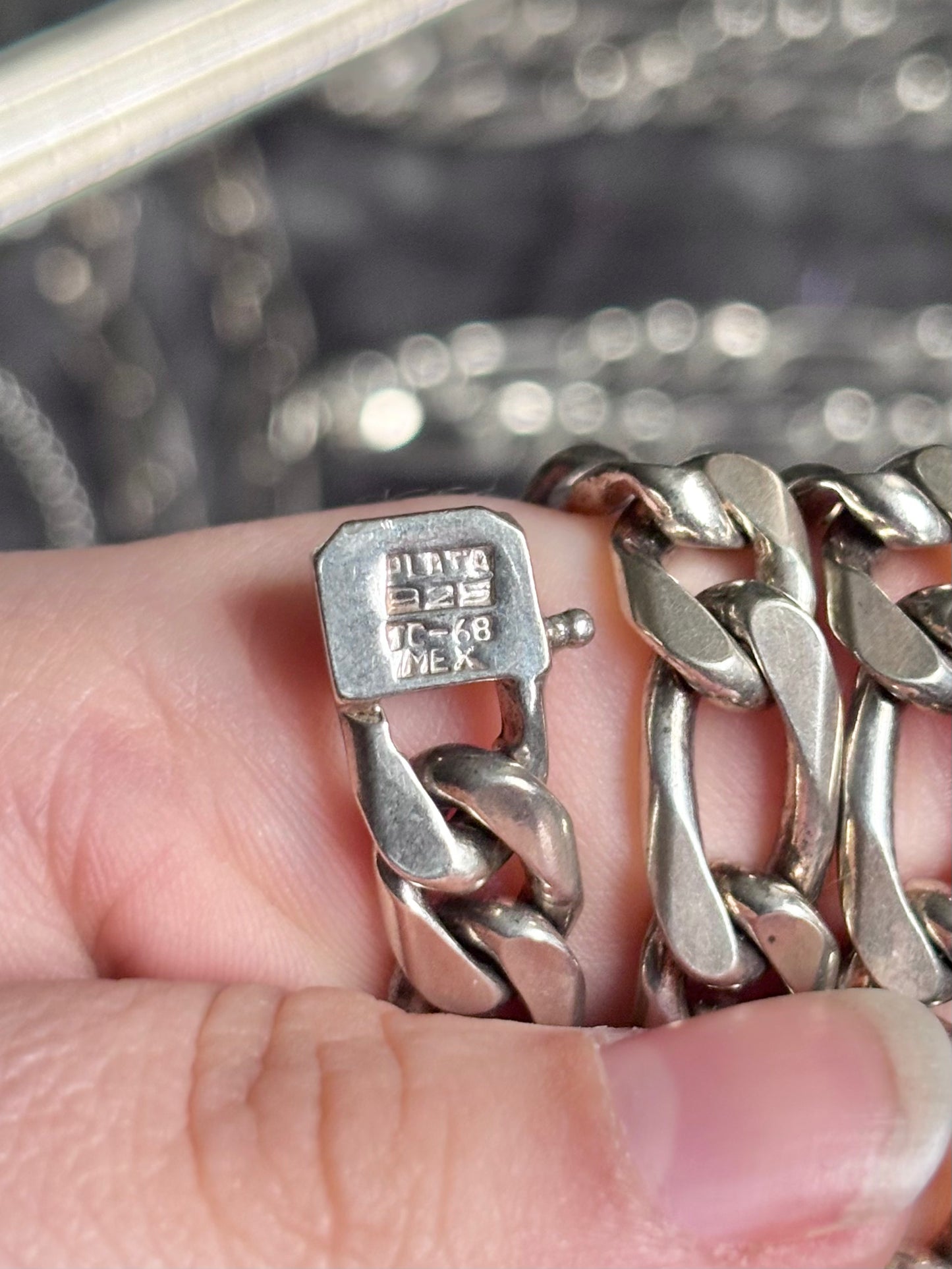 Single Link Figaro Chain