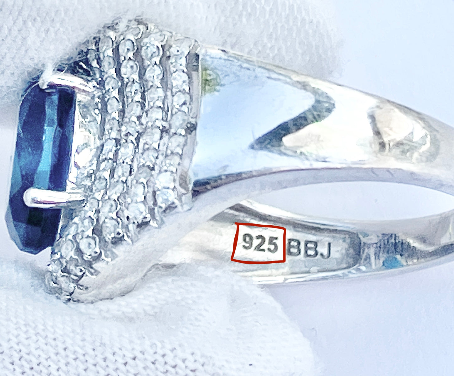 London Blue Topaz in Split Diamond Column Ring
