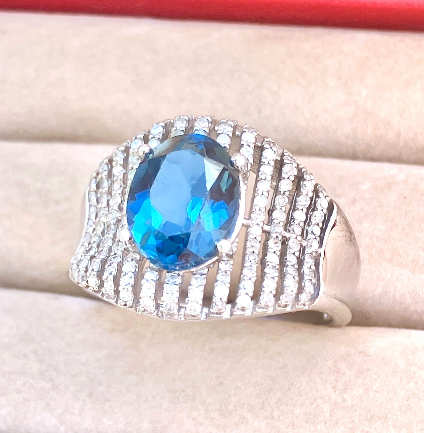 London Blue Topaz in Split Diamond Column Ring