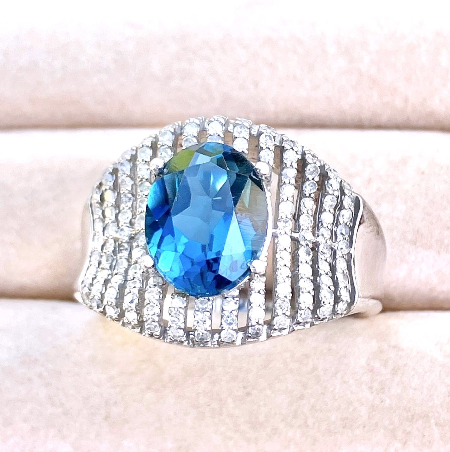 London Blue Topaz in Split Diamond Column Ring