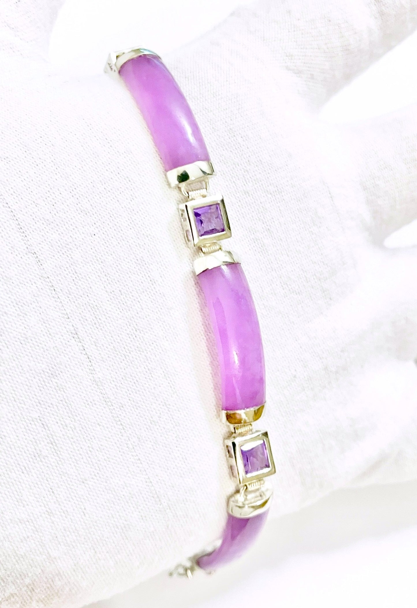 Chinese Lavender Jade Bracelet with Square Step Cut Amethysts