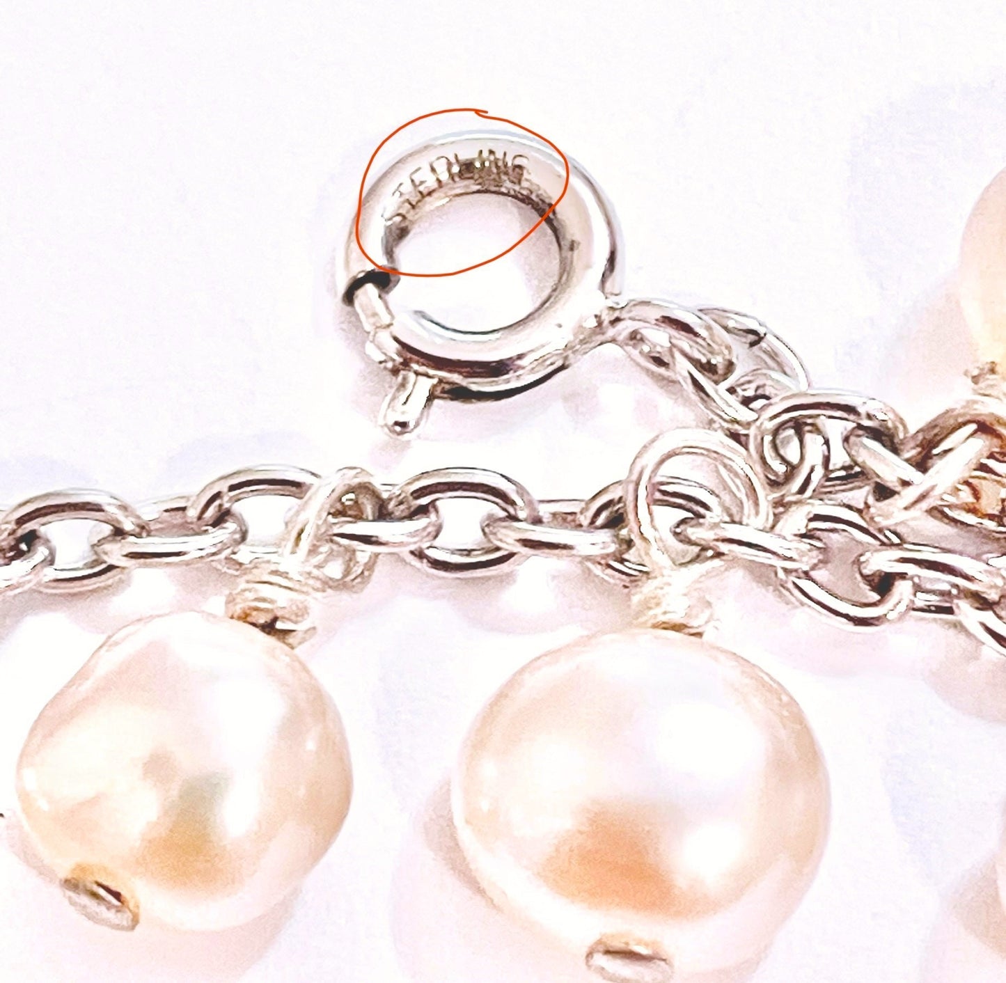 Soft Peach Pearl Bracelet