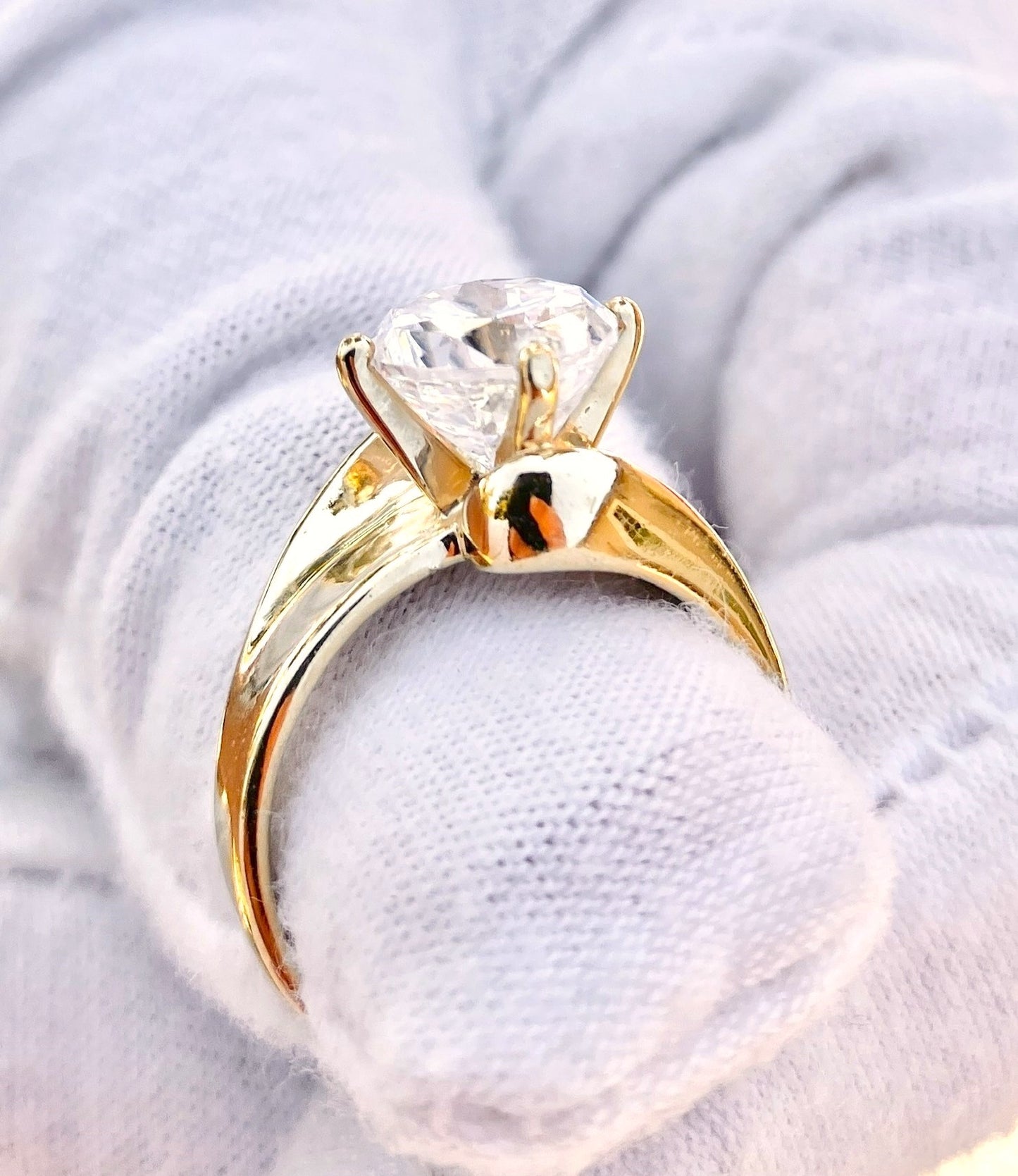 Anillo "Diamante" Chapado en Oro