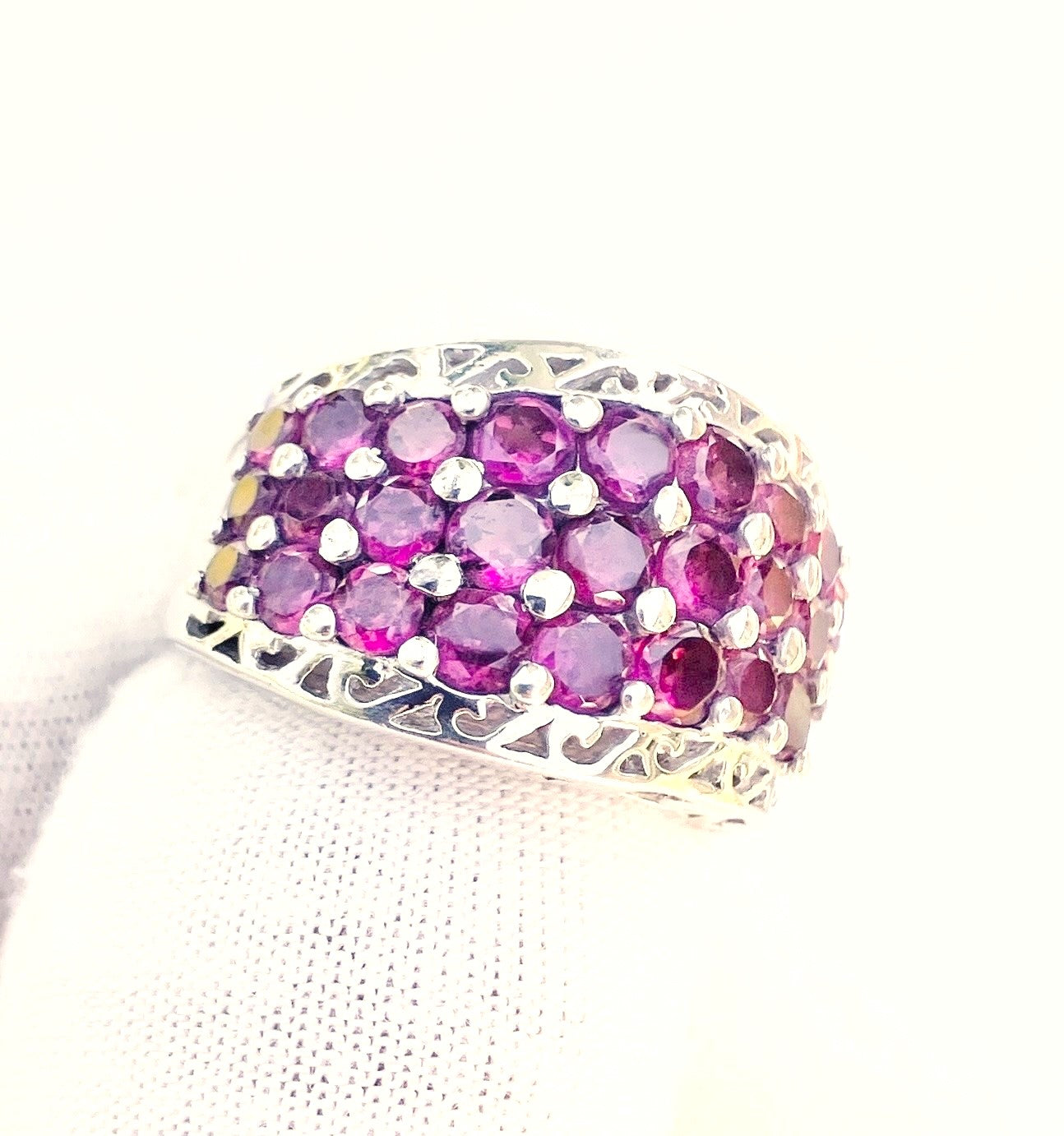 Pavé Rhodolite Garnet Wave Ring