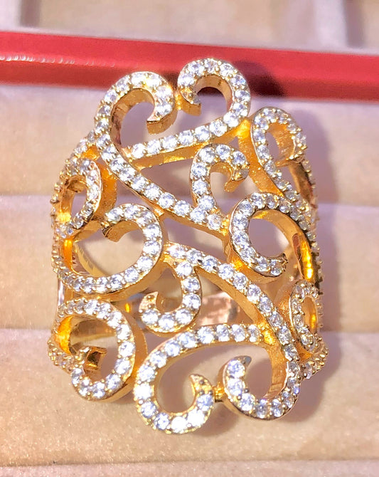 Anillo de dedo largo con remolino "Diamante" chapado en oro