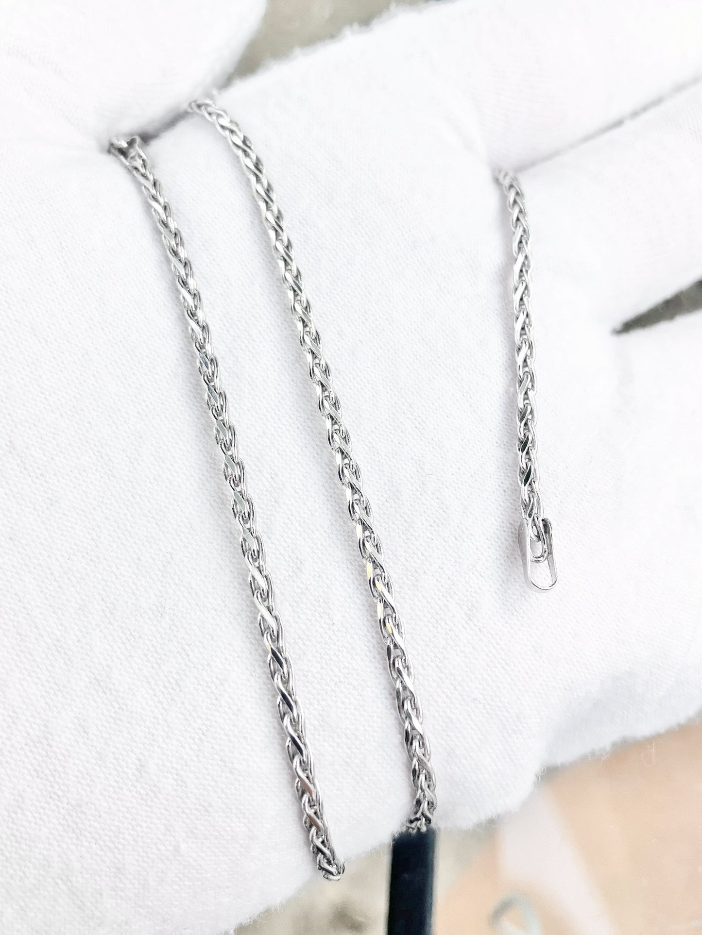 14k White Gold Diamond Cut Wheat Chain