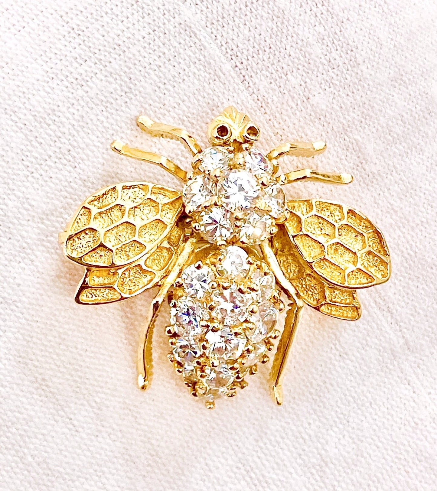 Gold Plated "Diamond" Bee Pendant/Brooch