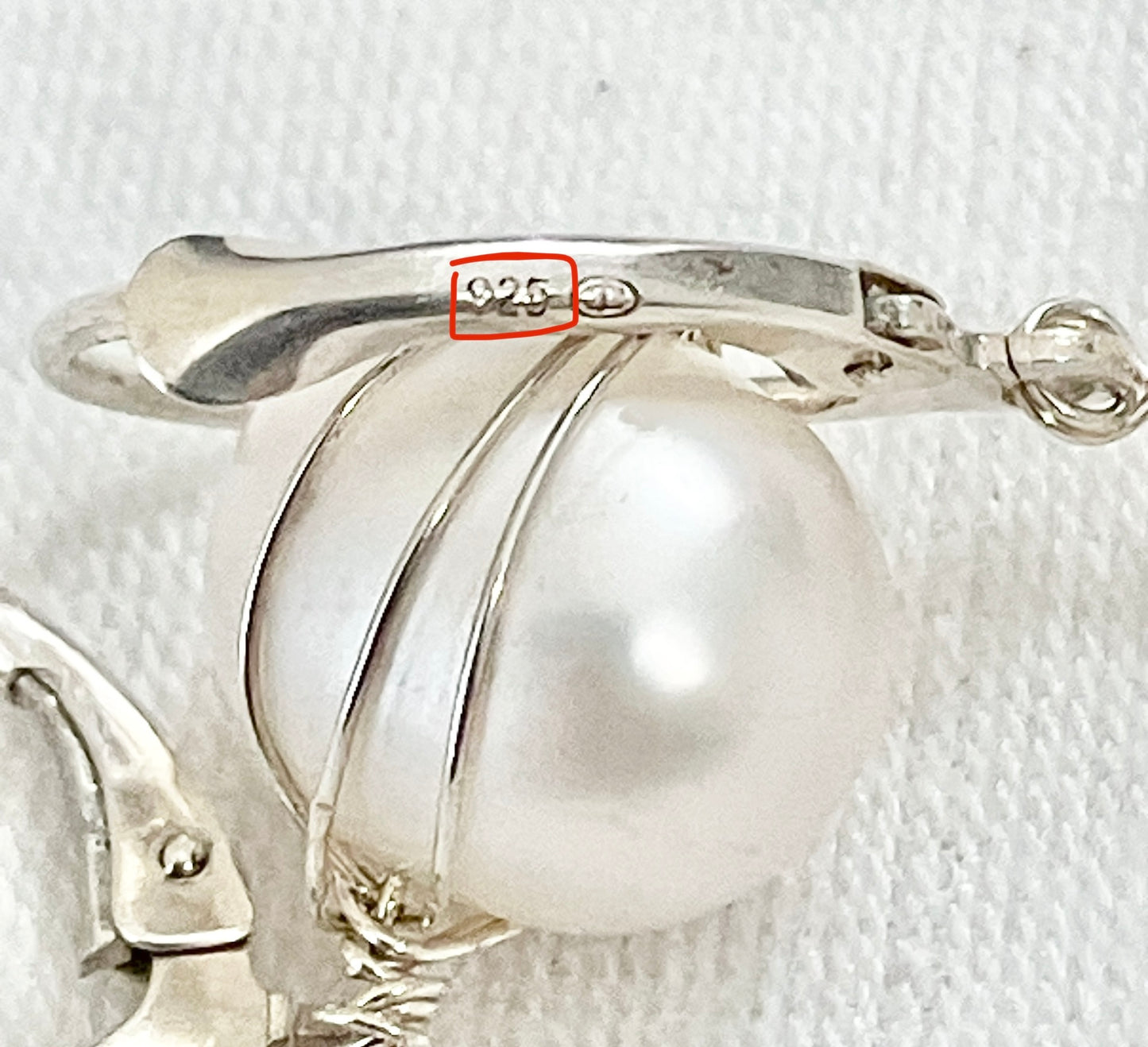 Oval Pearl Basket Leverback Earrings
