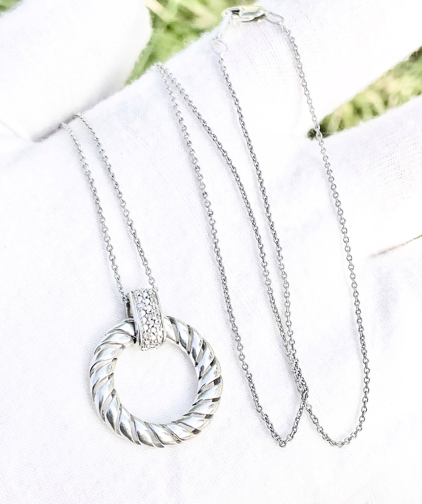 Ribbed Diamond Set