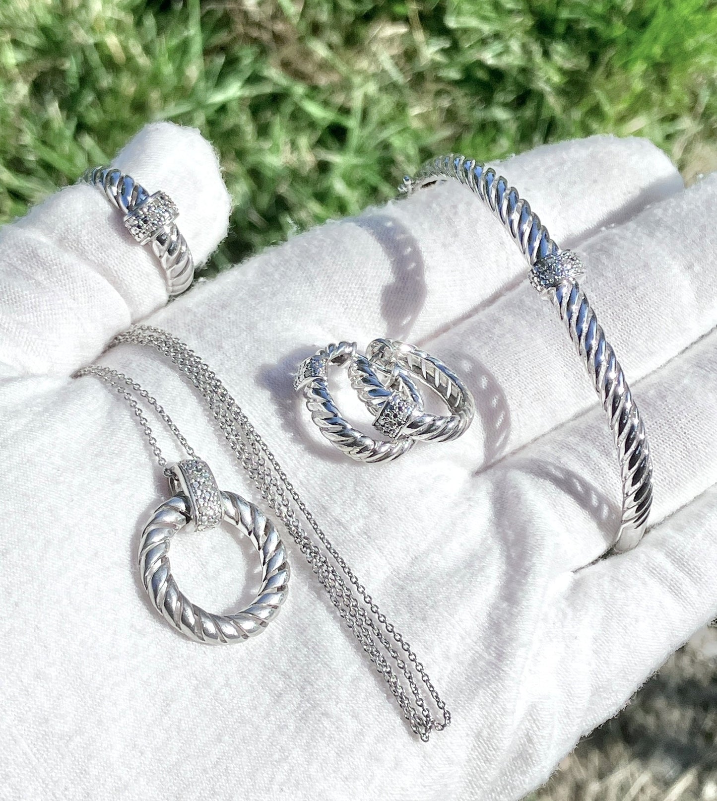 Ribbed Diamond Set