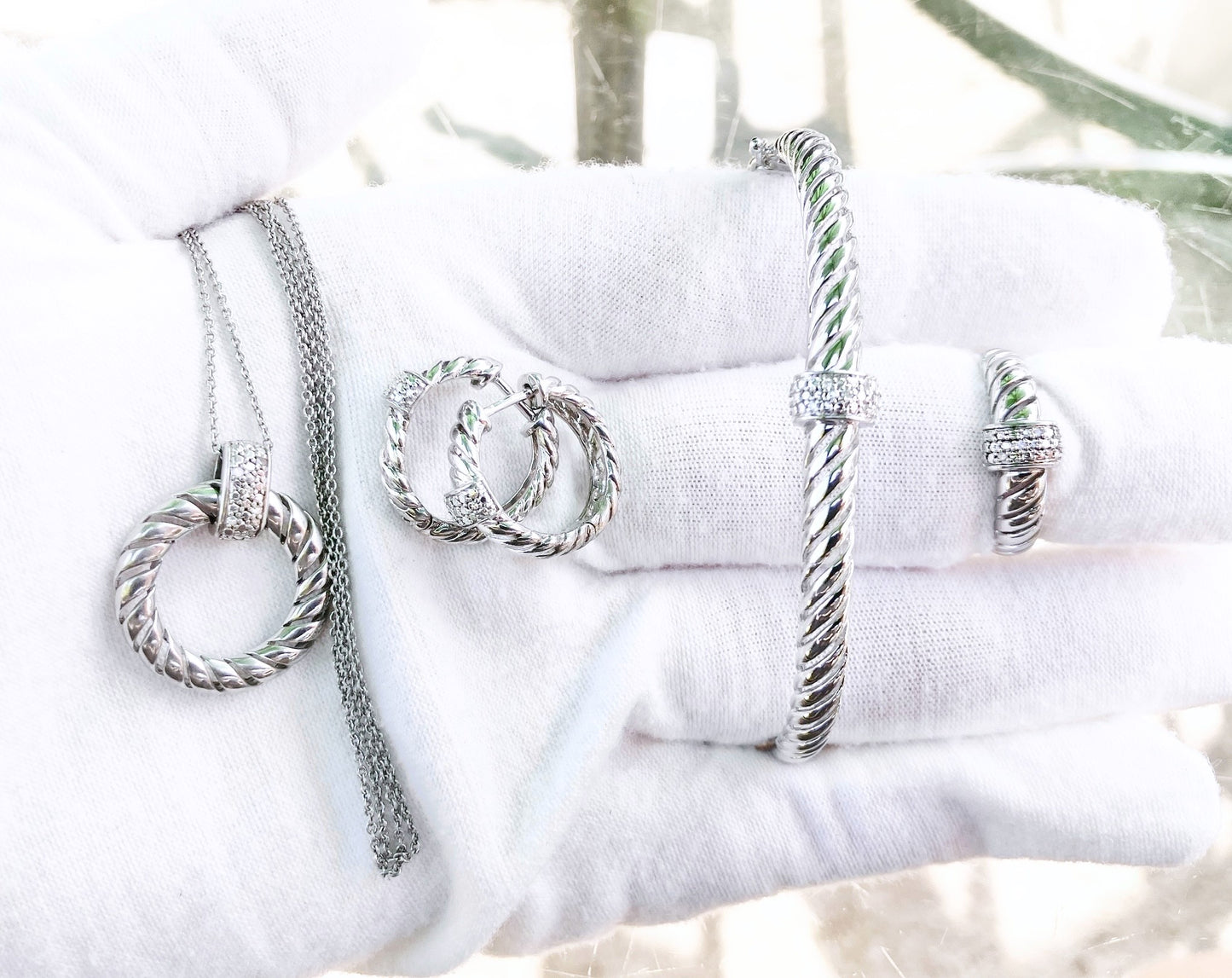Ribbed Diamond Set