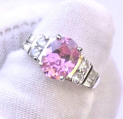 Juego de barra "Diamante" rosa redondo y anillo con detalles "Diamante" de talla baguette