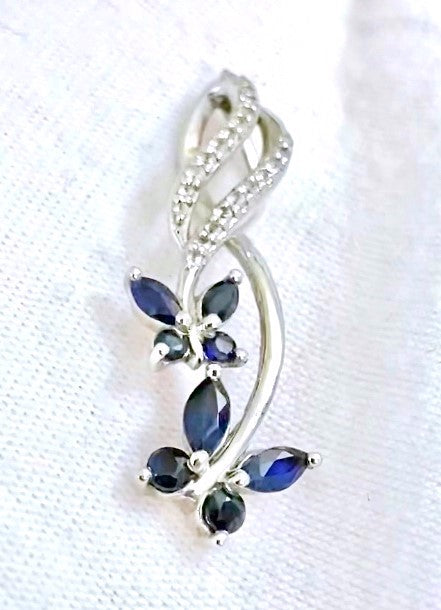 Mariposas de zafiro y colgante "Diamante"