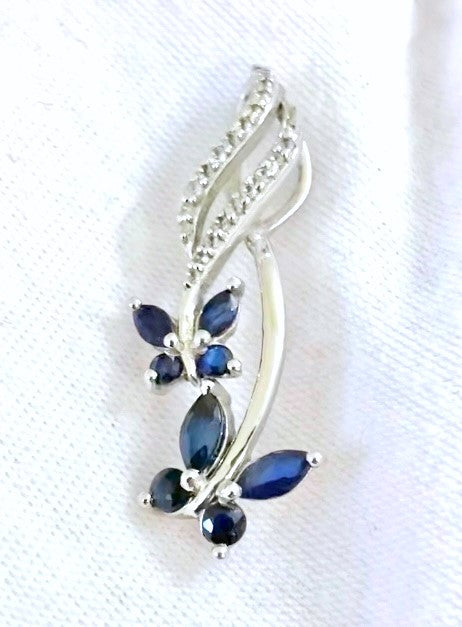 Mariposas de zafiro y colgante "Diamante"