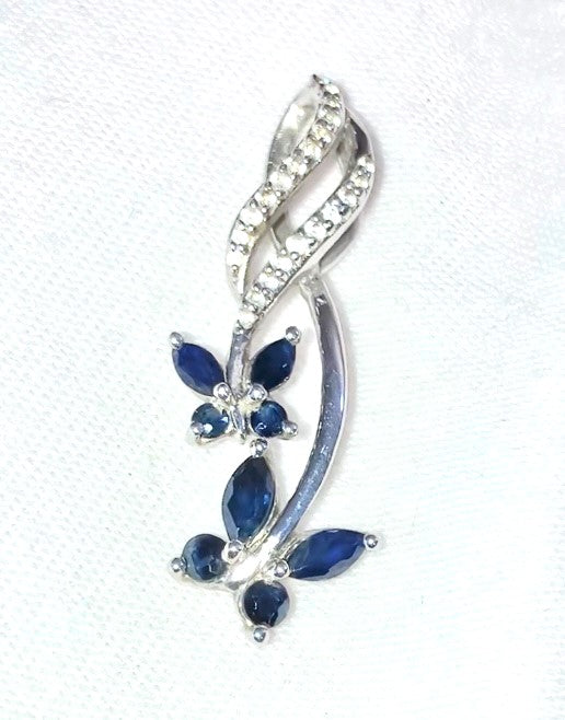 Mariposas de zafiro y colgante "Diamante"