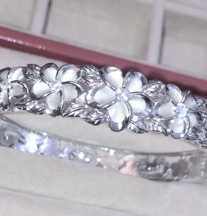 “Diamond” Plumeria Vine Bangle