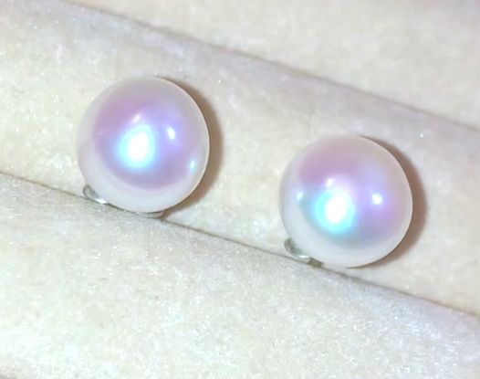 Pearl Studs