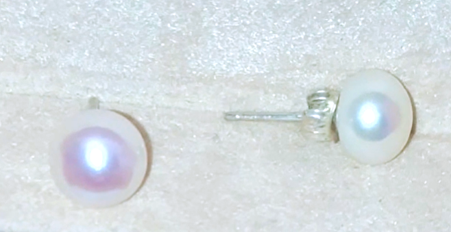 Pearl Studs