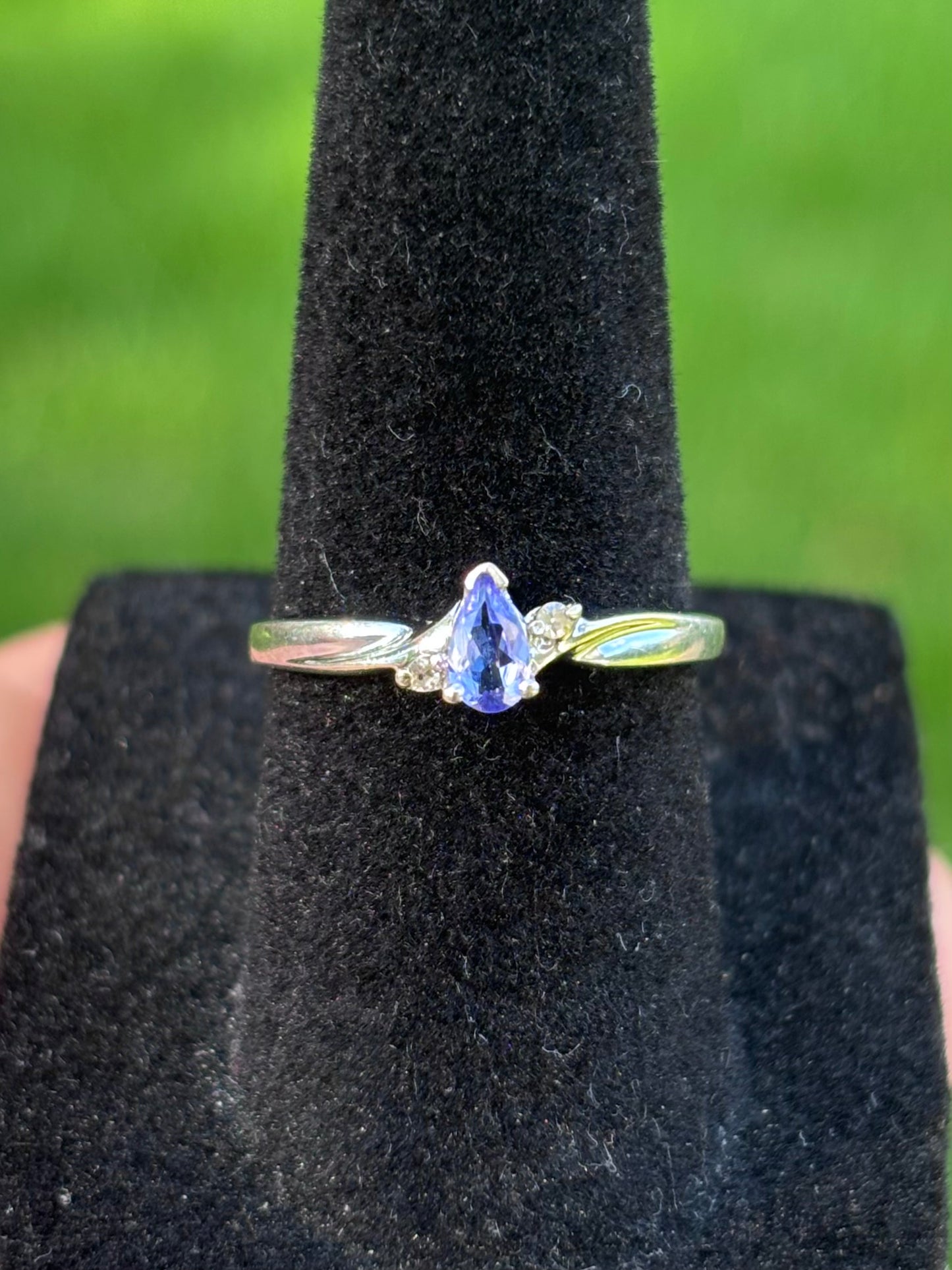 10k Tanzanite with Diamond Accents Ring