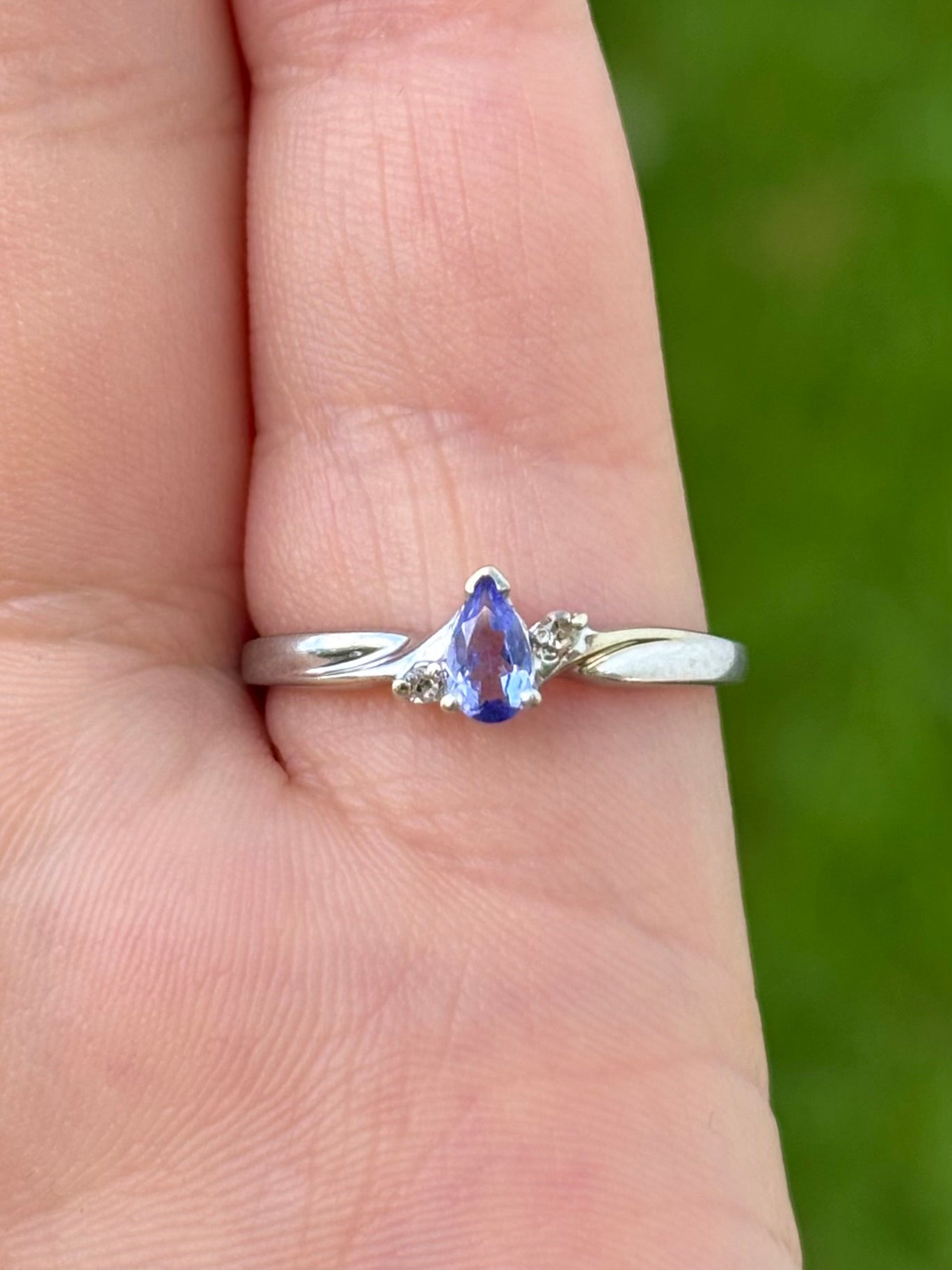 10k Tanzanite with Diamond Accents Ring