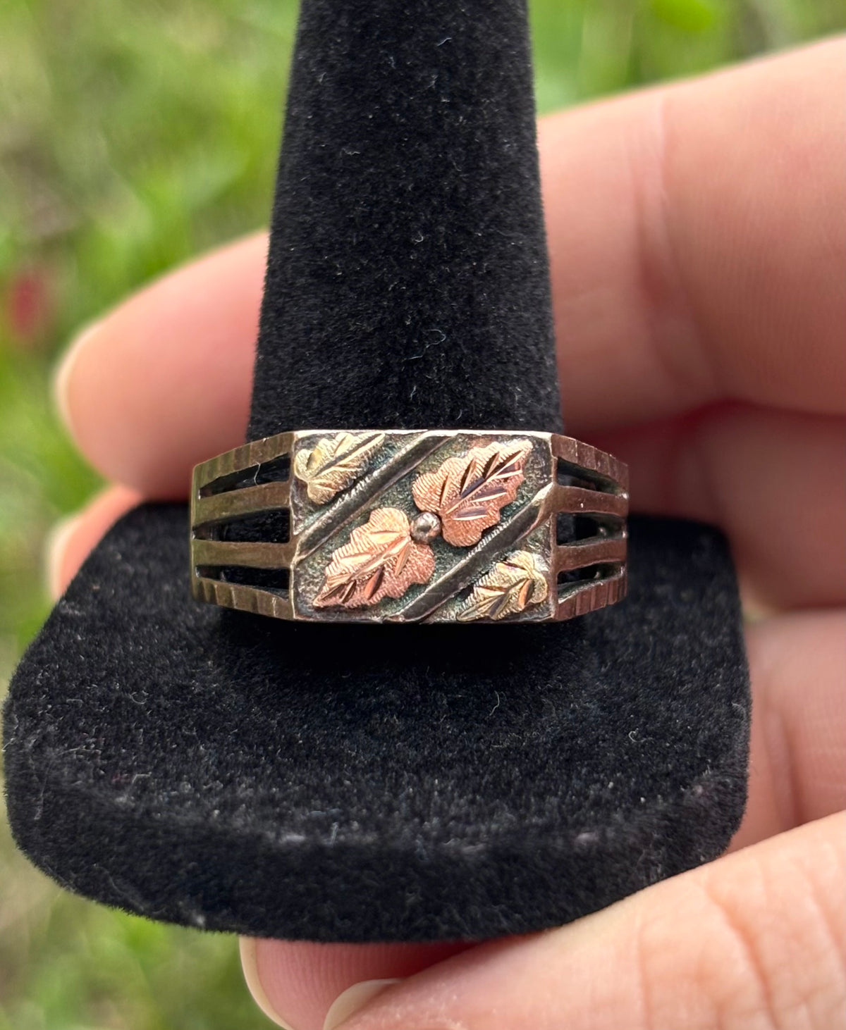 Landstrom's Black Hills Gold 10K Rose & Green Gold Sterling Silver Ring - Sz 11