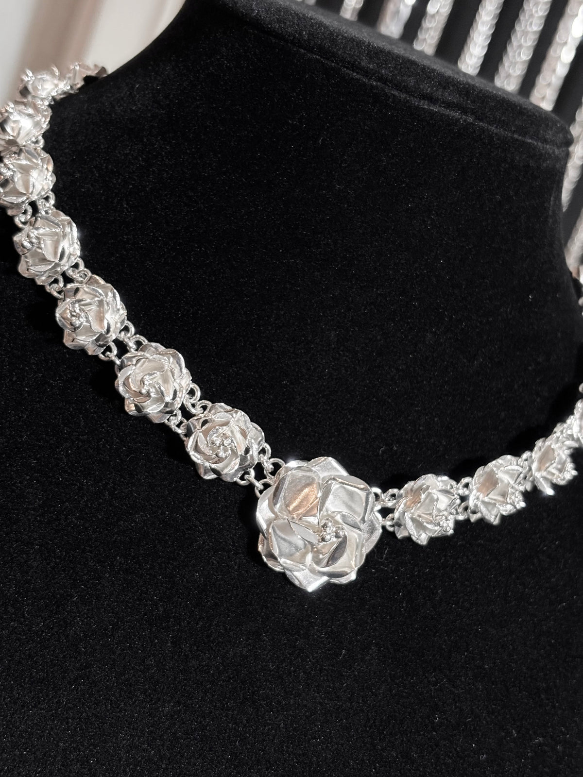 Vintage Mexican Sterling Silver Graduated Rose Necklace