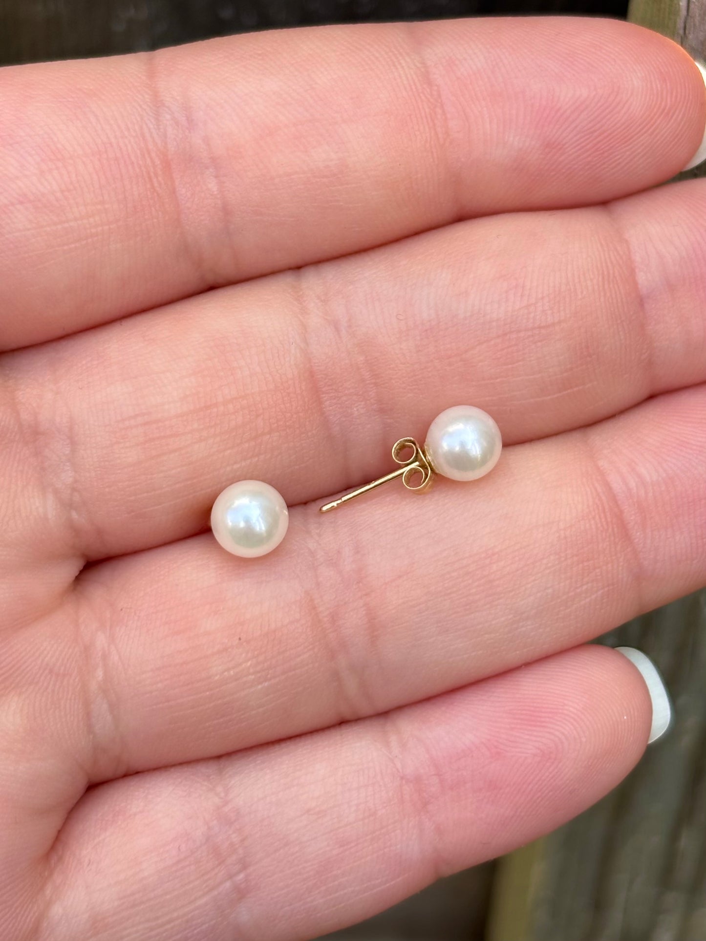 14K Yellow Gold Freshwater Pearl Stud Earrings