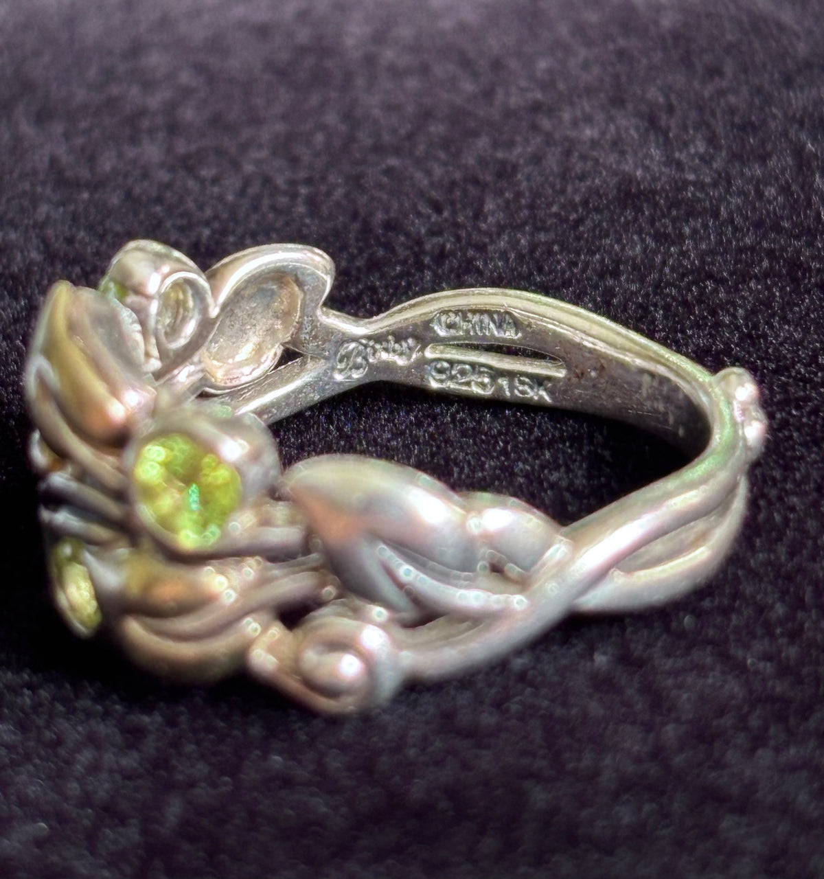 Barbara Bixby 18K Gold & Sterling Silver Peridot Vine Leaf Ring