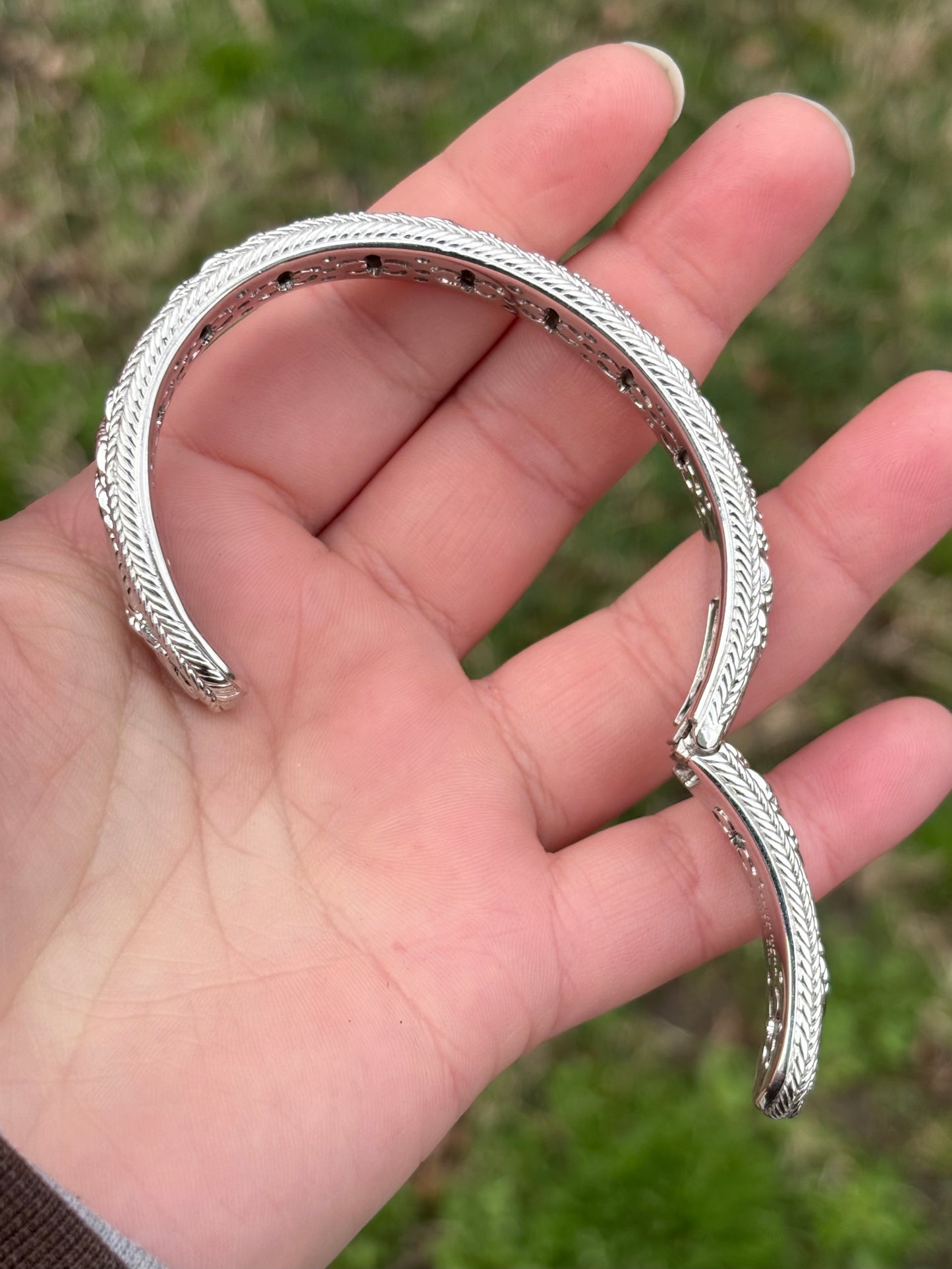 Judith Ripka Diamonique Bar Hinged Bangle