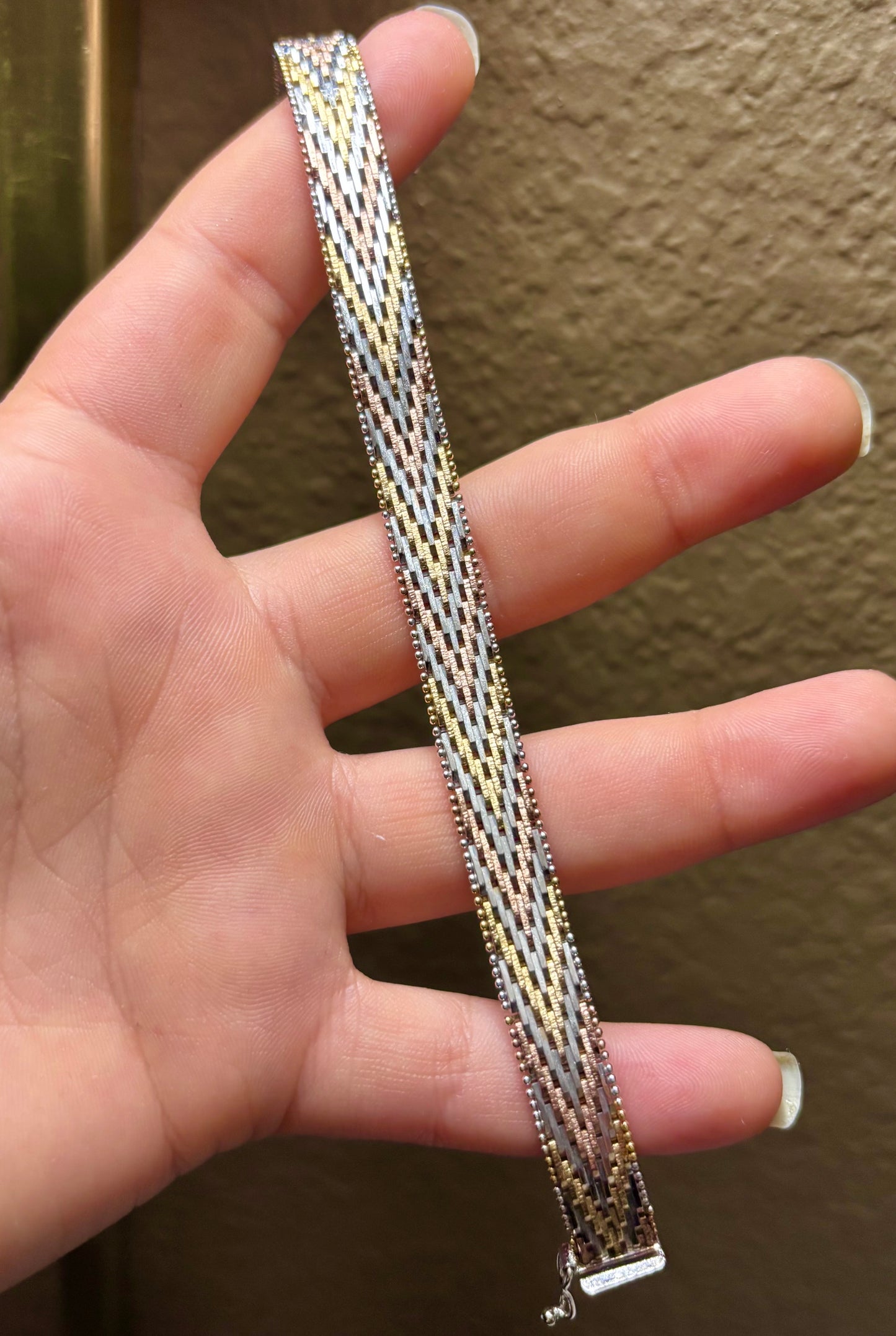 Tri-Color Matte & Gloss Bricked Arrows Bracelet