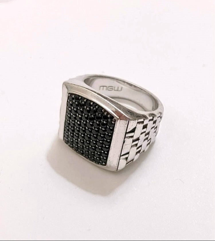 Pavé Black Sapphire Ring