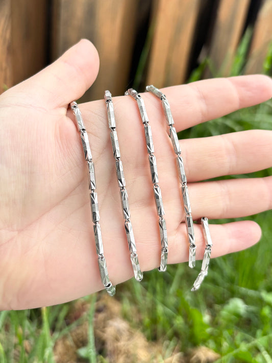Faceted Engraved Bar Link Chain