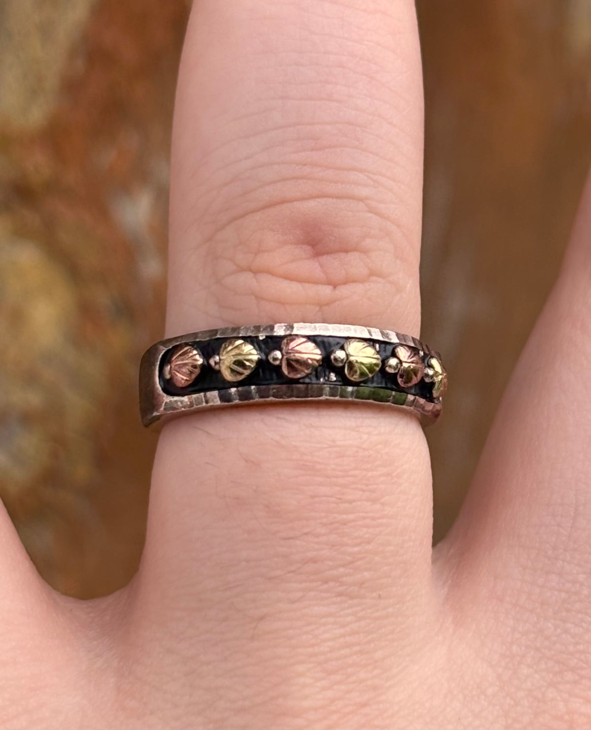 Coleman & Co Black Hills Gold 12K Rose & Green Gold Sterling Silver Ring -Size 8