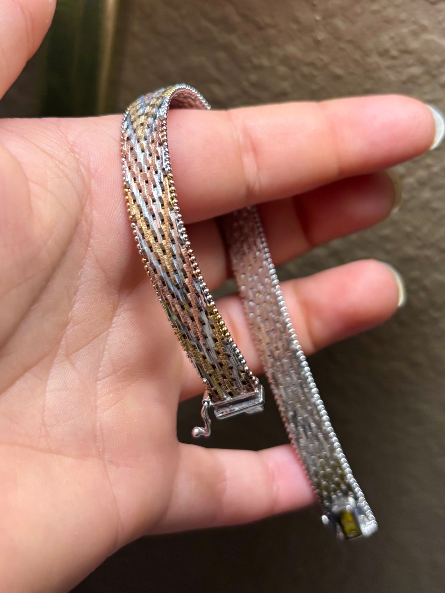 Tri-Color Matte & Gloss Bricked Arrows Bracelet