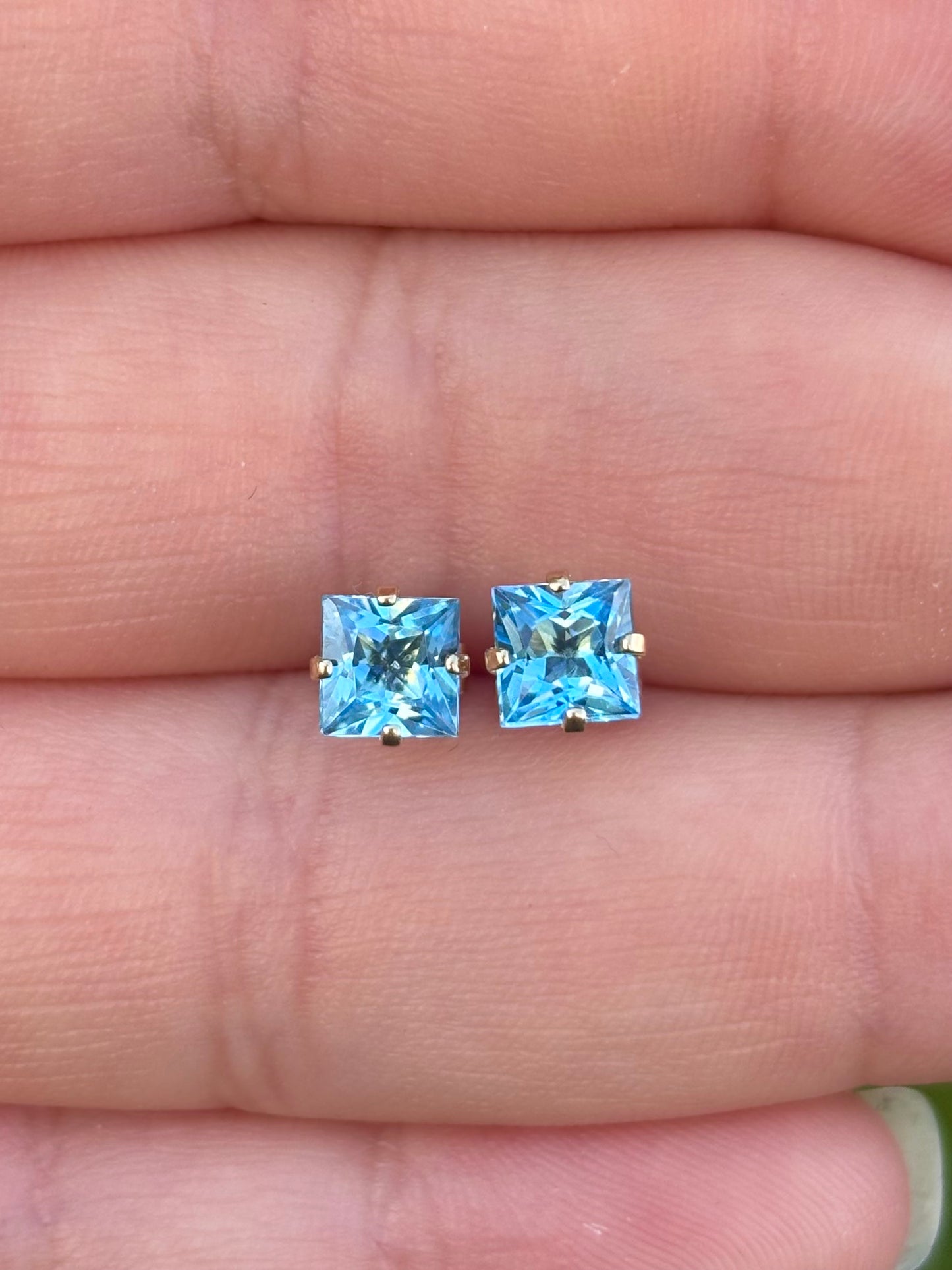14K Yellow Gold Princess Cut Swiss Blue Topaz Stud Earrings