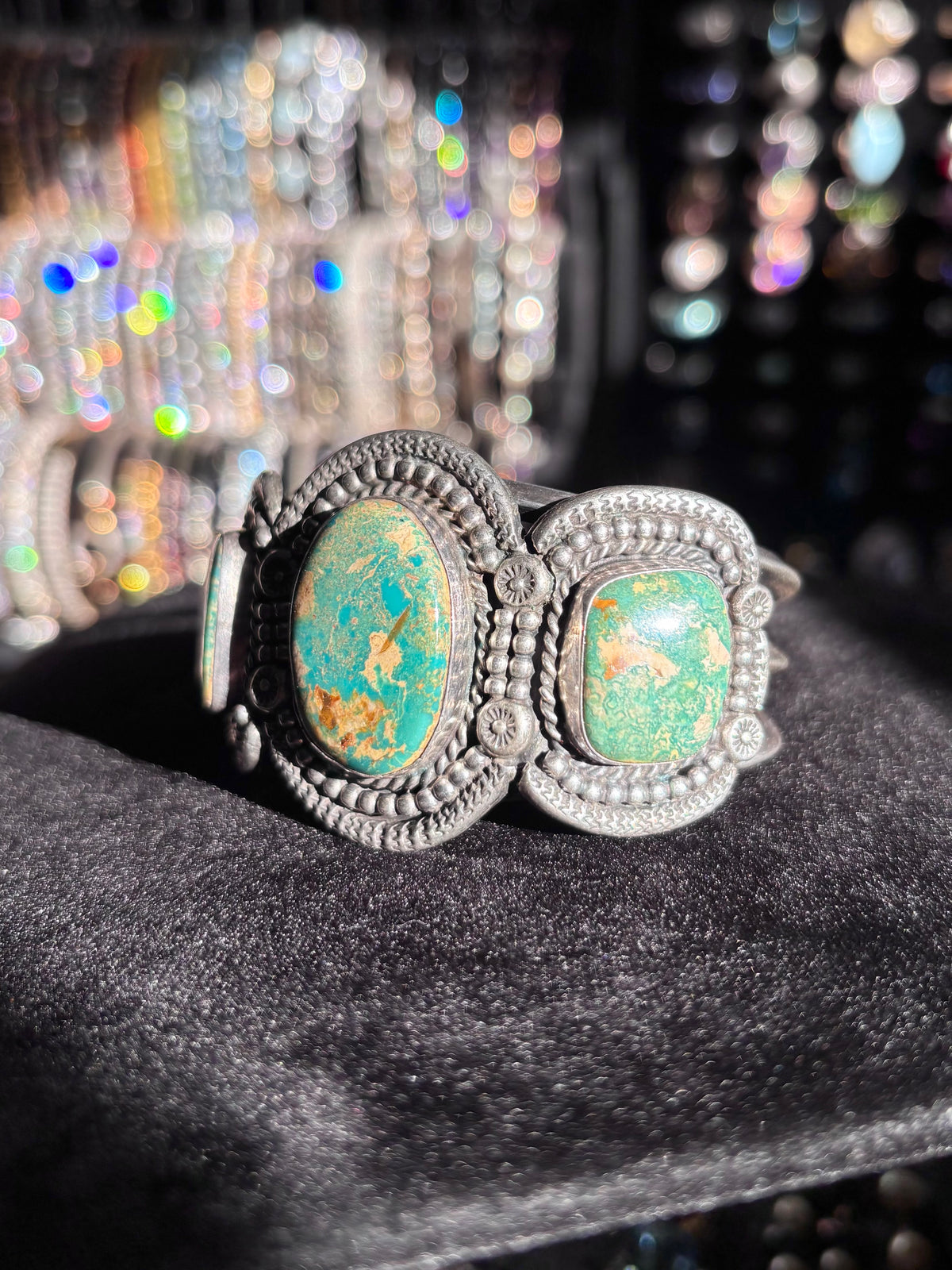 Vintage Sterling Silver & Turquoise 3-Stone Southwestern Cuff Bracelet