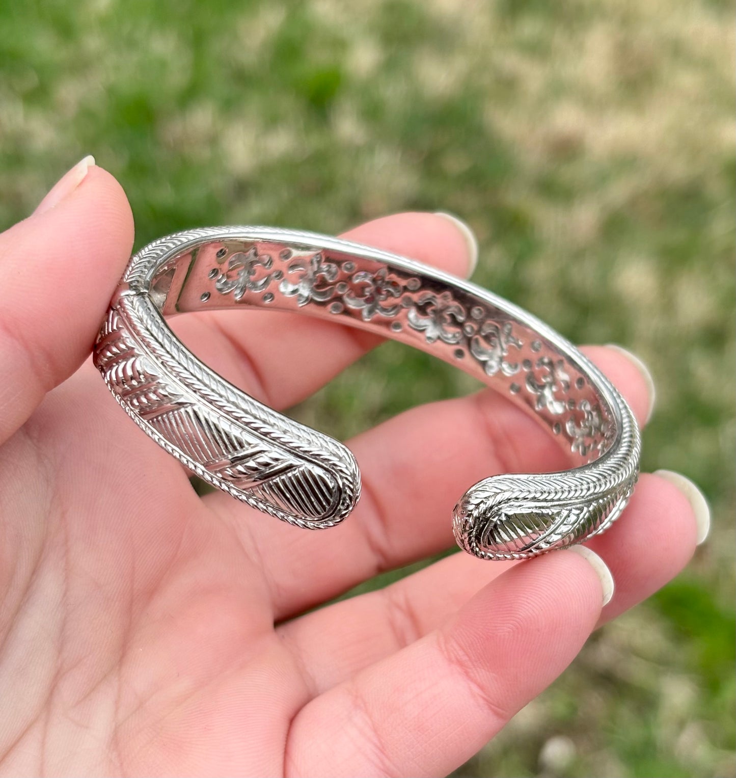 Judith Ripka Diamonique Bar Hinged Bangle