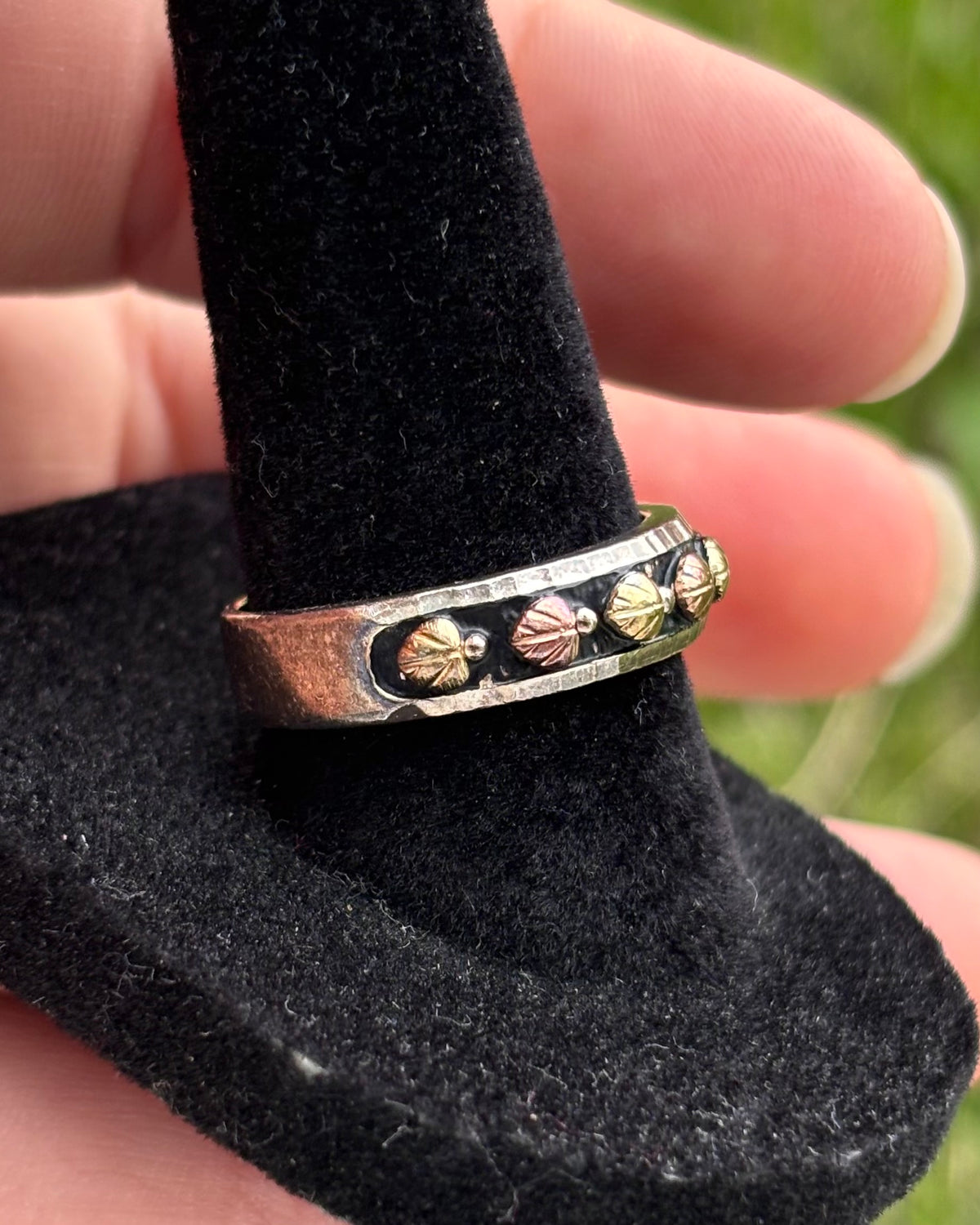 Coleman & Co Black Hills Gold 12K Rose & Green Gold Sterling Silver Ring -Size 8