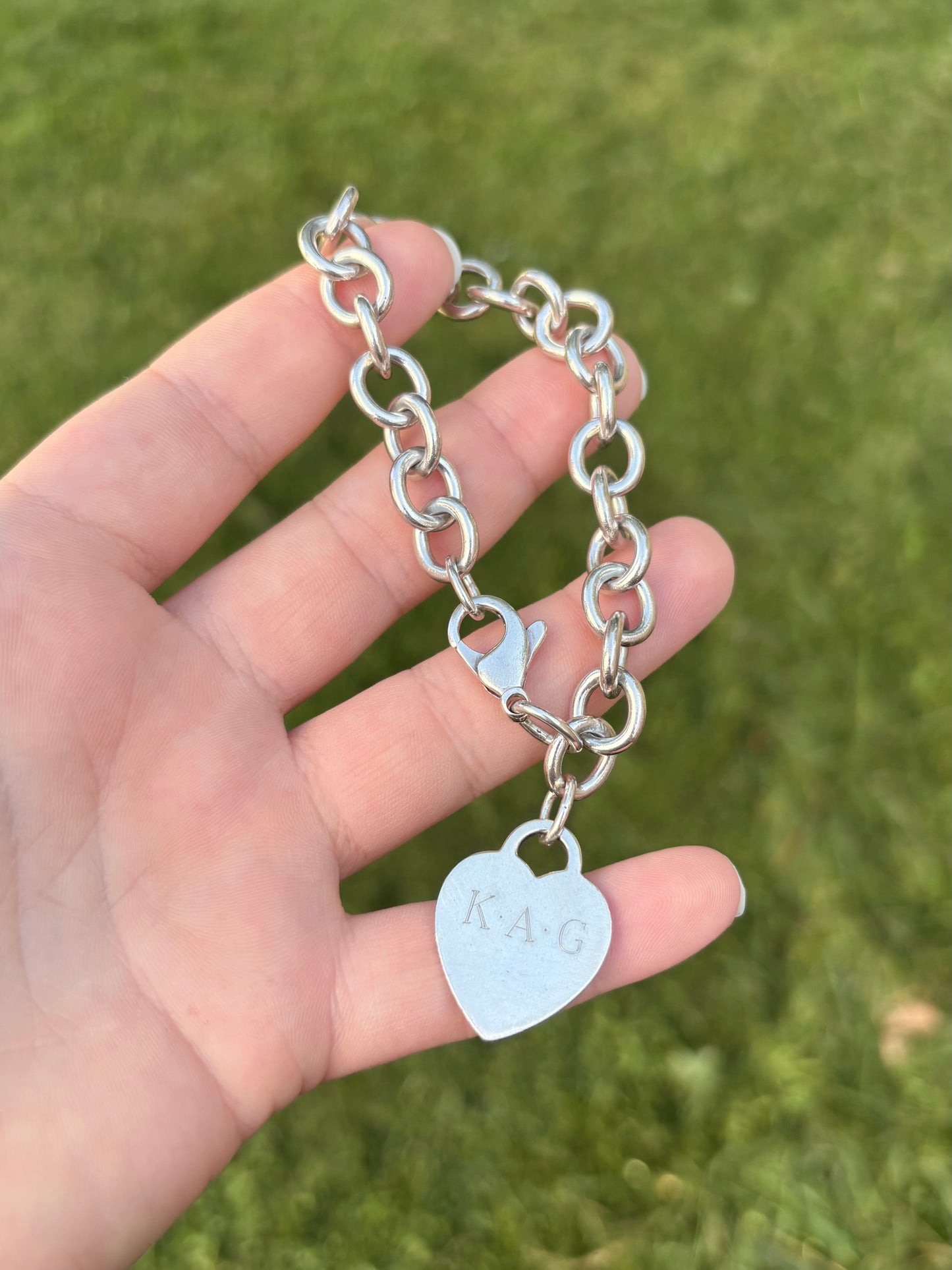 Tiffany & Co. Sterling Silver Flat Heart Tag Oval Link Bracelet