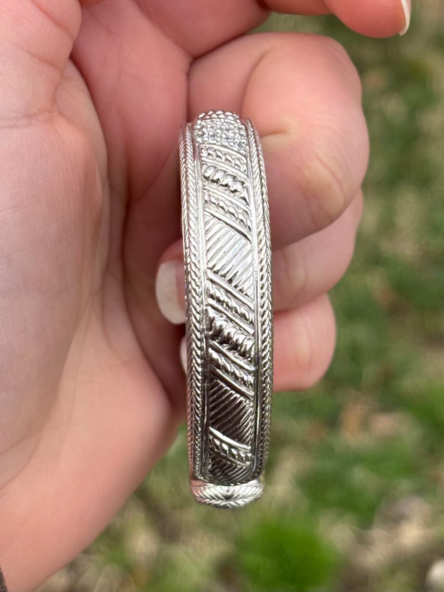Judith Ripka Diamonique Bar Hinged Bangle