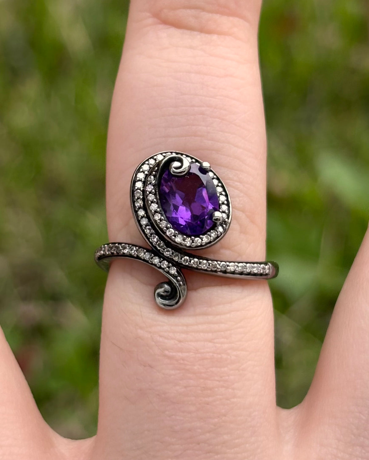 Enchanted Disney Ursula Amethyst 1/5ctw Diamond Sterling Silver Ring
