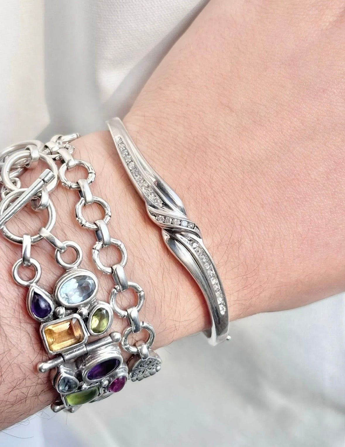 1/2ctw Diamond Wave Bangle