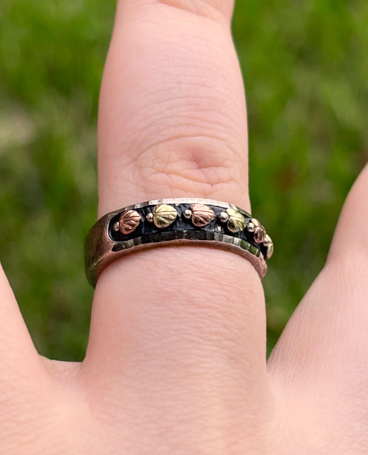 Coleman & Co Black Hills Gold 12K Rose & Green Gold Sterling Silver Ring -Size 8