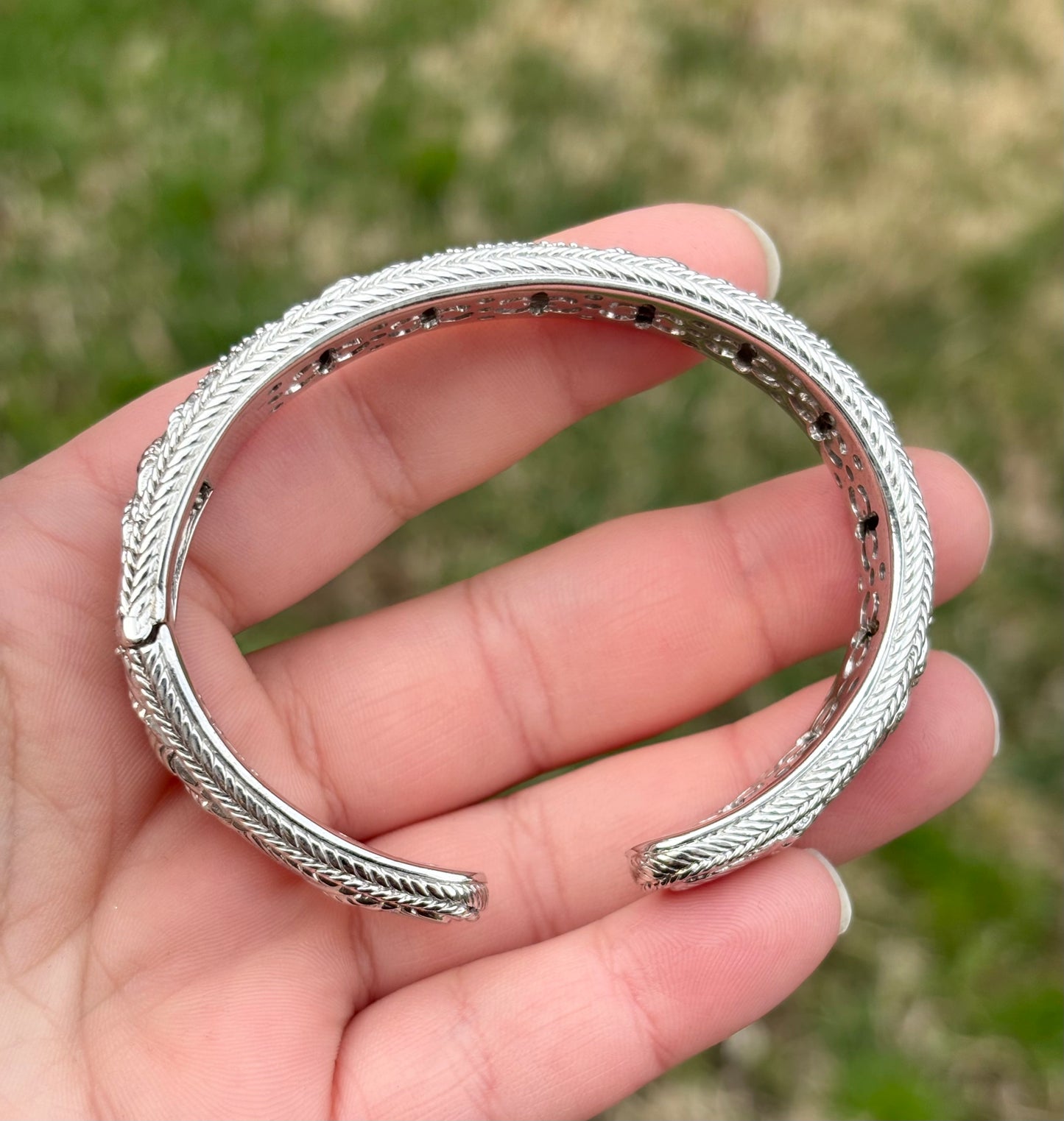 Judith Ripka Diamonique Bar Hinged Bangle
