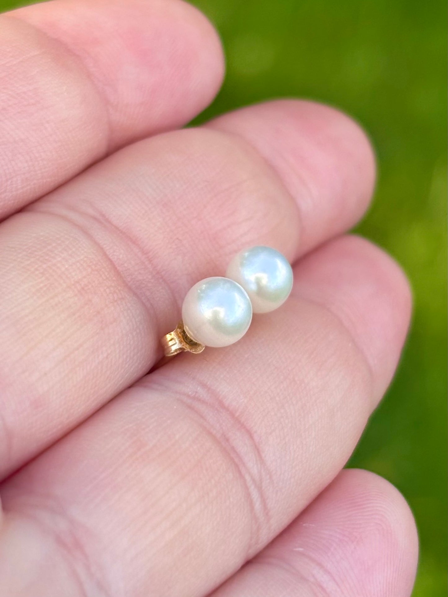14K Yellow Gold Freshwater Pearl Stud Earrings