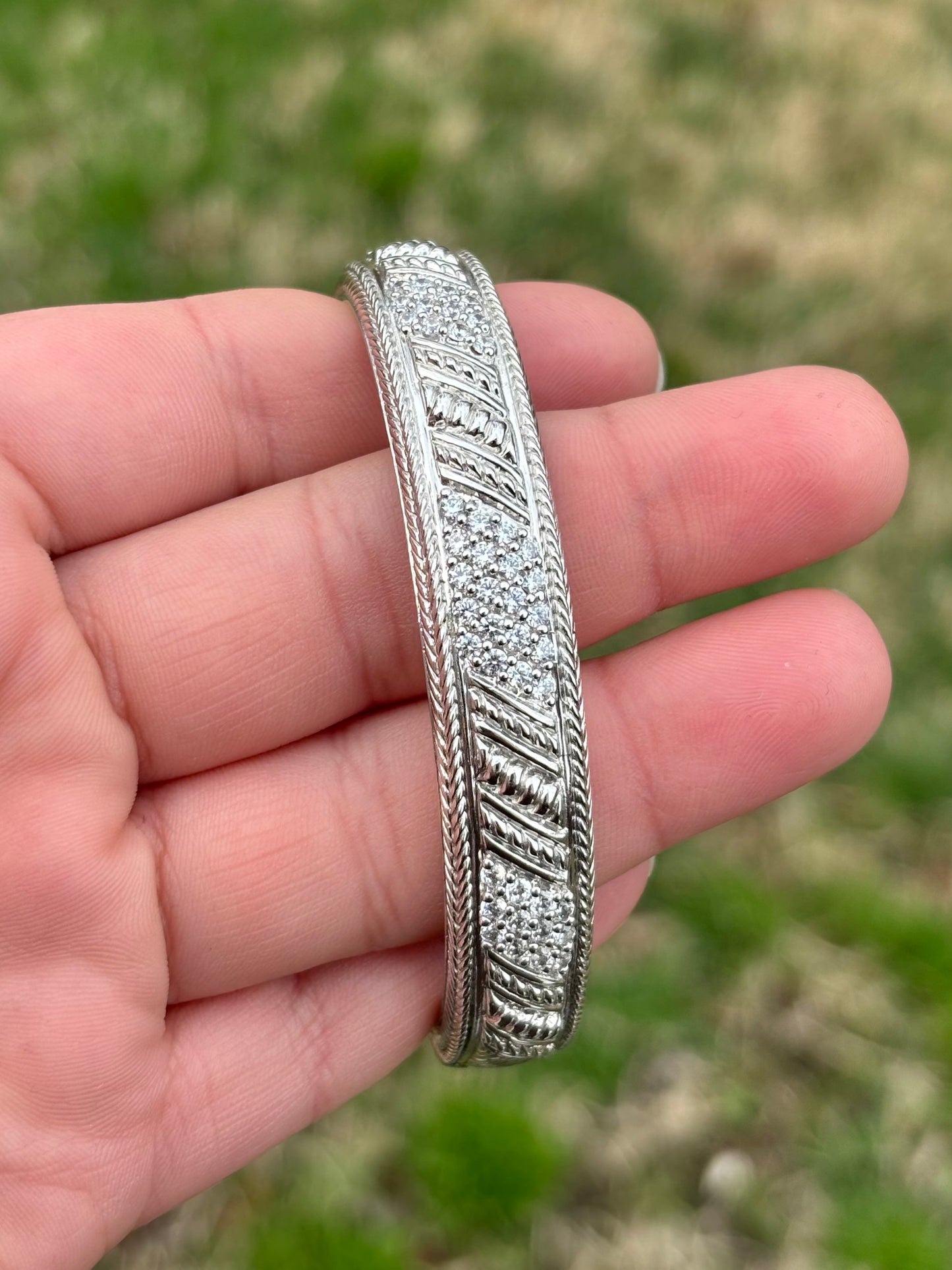 Judith Ripka Diamonique Bar Hinged Bangle
