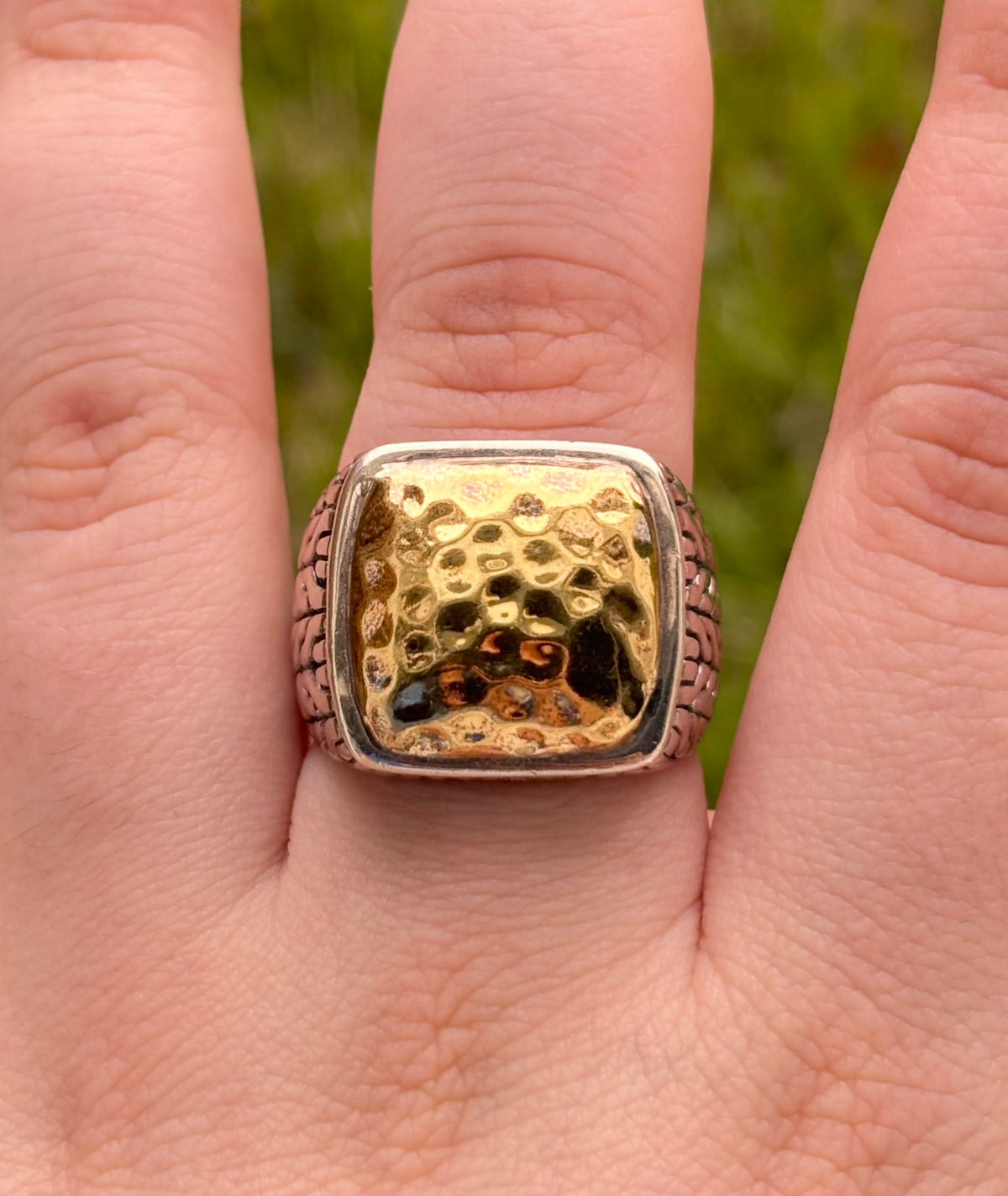 John Hardy Palu Hammered Chain 22K Yellow Gold & Sterling Silver Ring