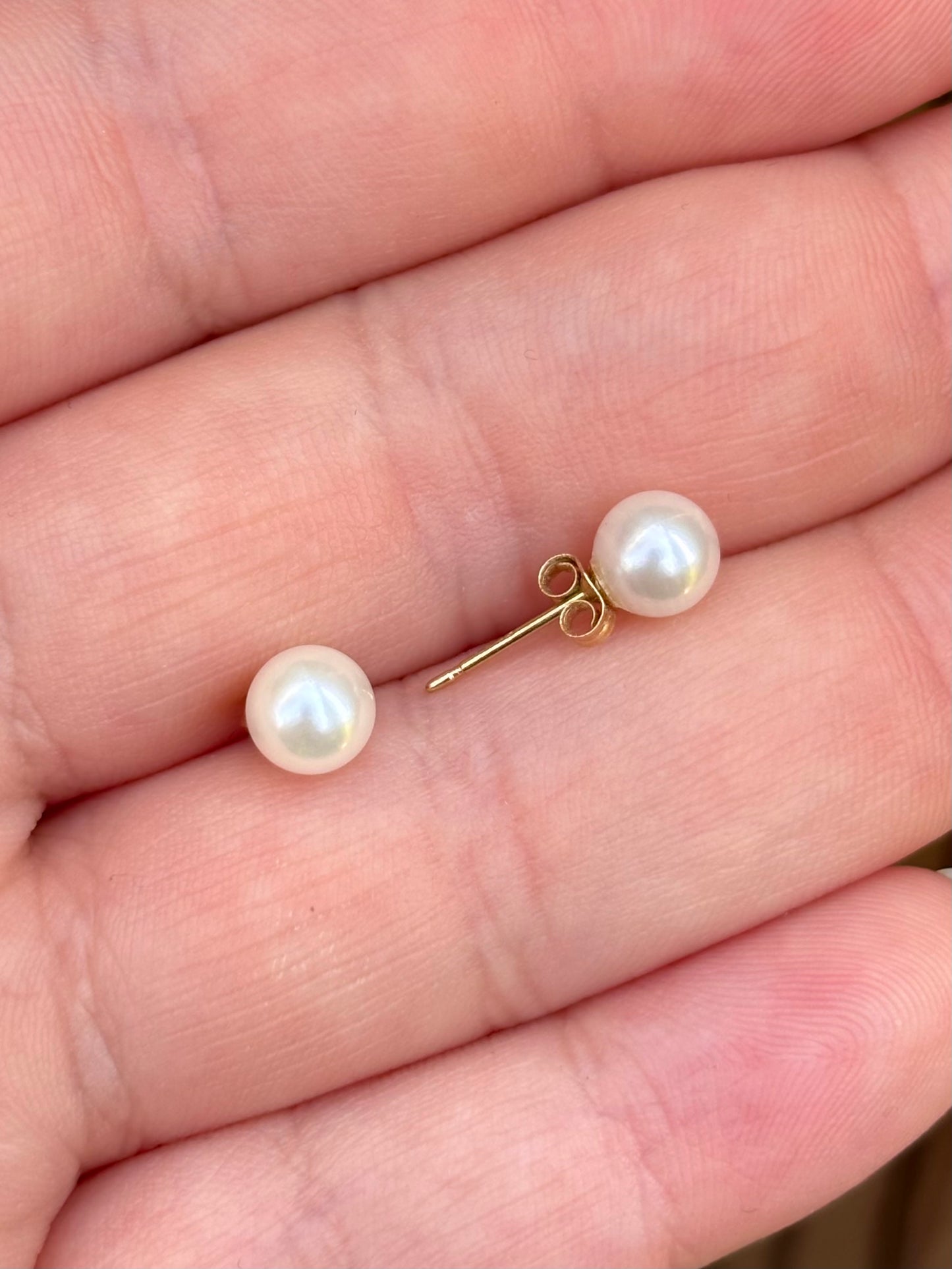 14K Yellow Gold Freshwater Pearl Stud Earrings