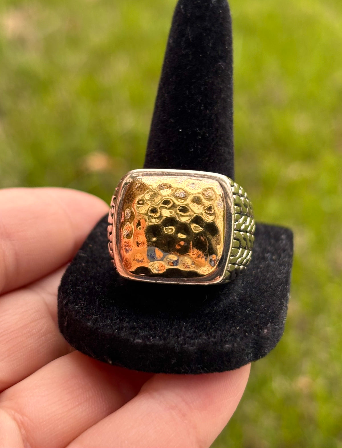 John Hardy Palu Hammered Chain 22K Yellow Gold & Sterling Silver Ring