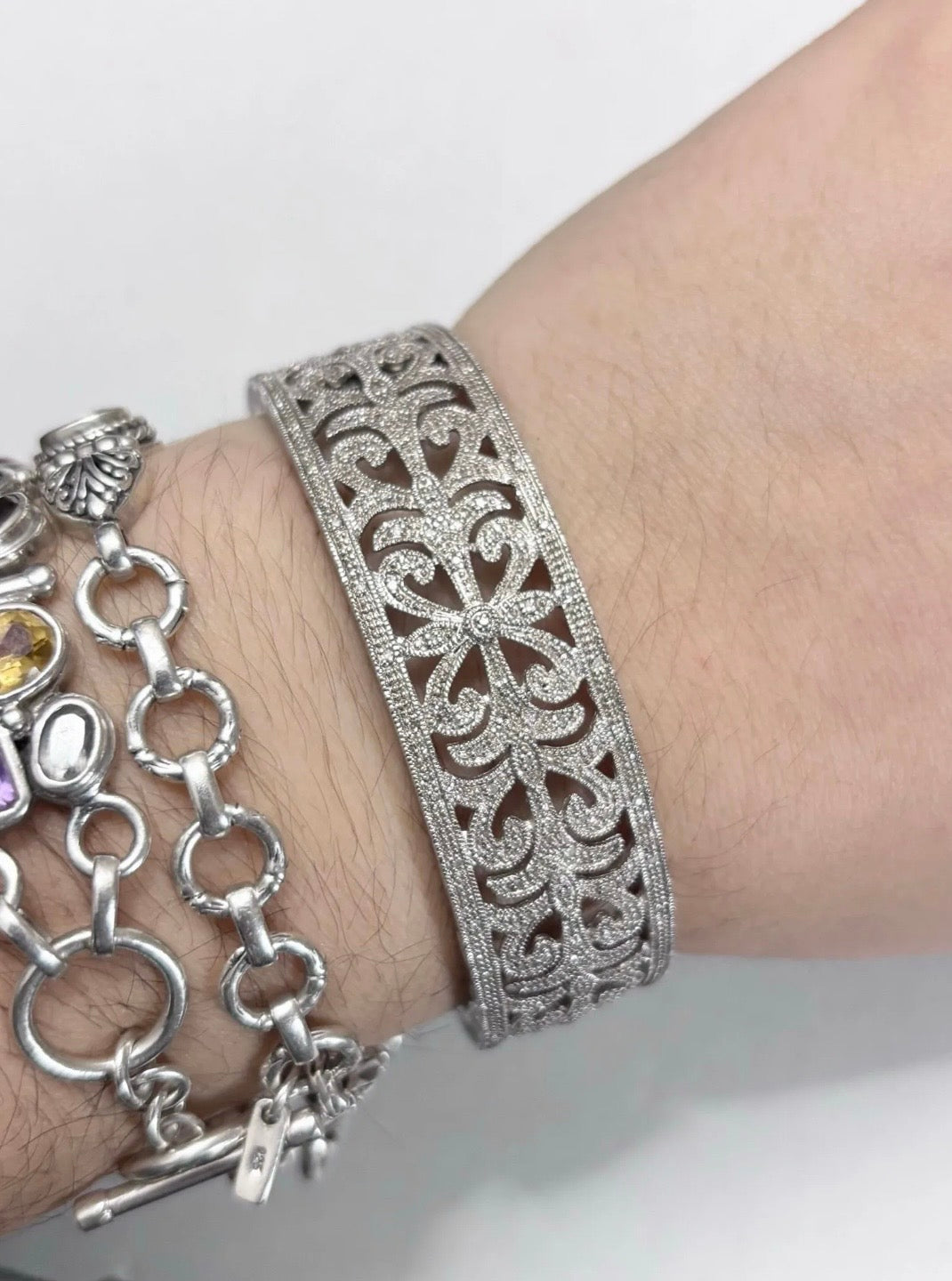 Leslie Greene Diamond Accent Filigree Bangle